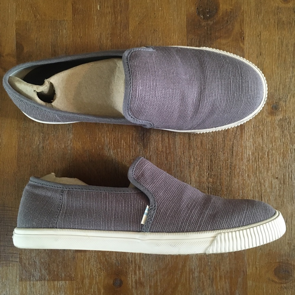 Tom’s EUC women’s 5.5 sneakers